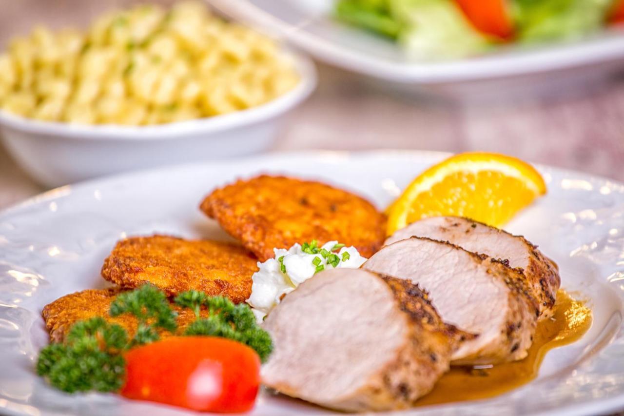 Traditions-Gasthaus Bayrischer Hof Leutkirch im Allgäu エクステリア 写真