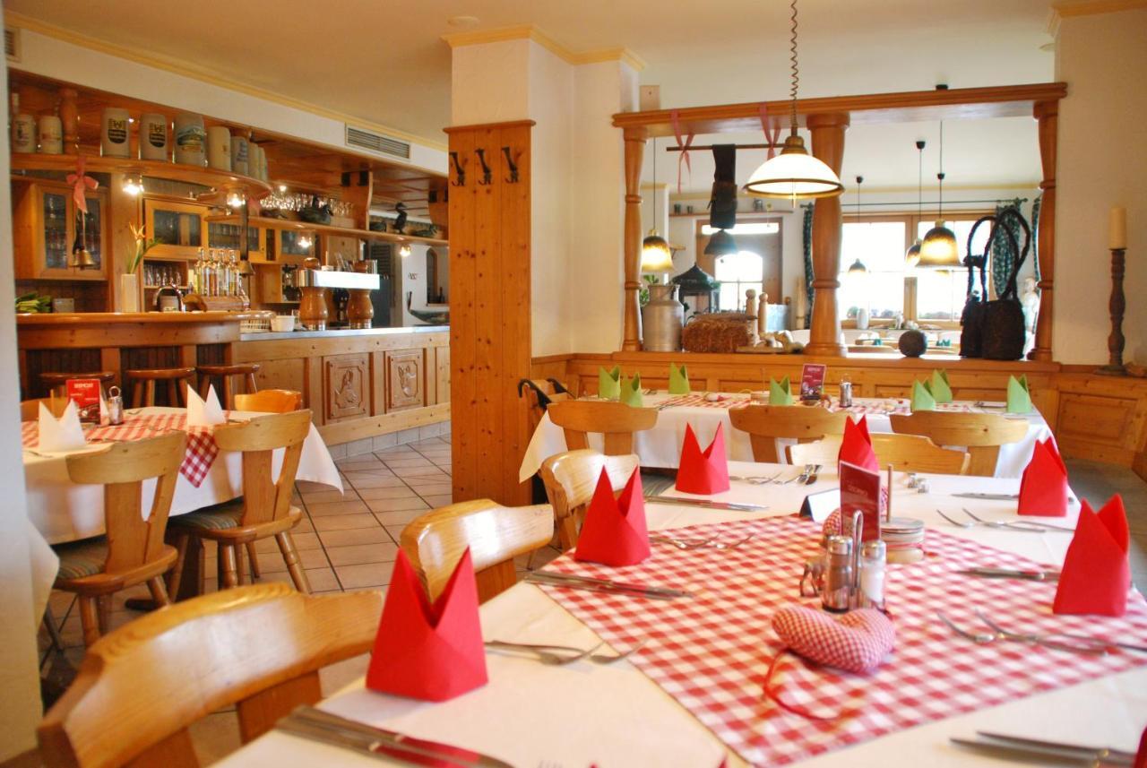Traditions-Gasthaus Bayrischer Hof Leutkirch im Allgäu エクステリア 写真