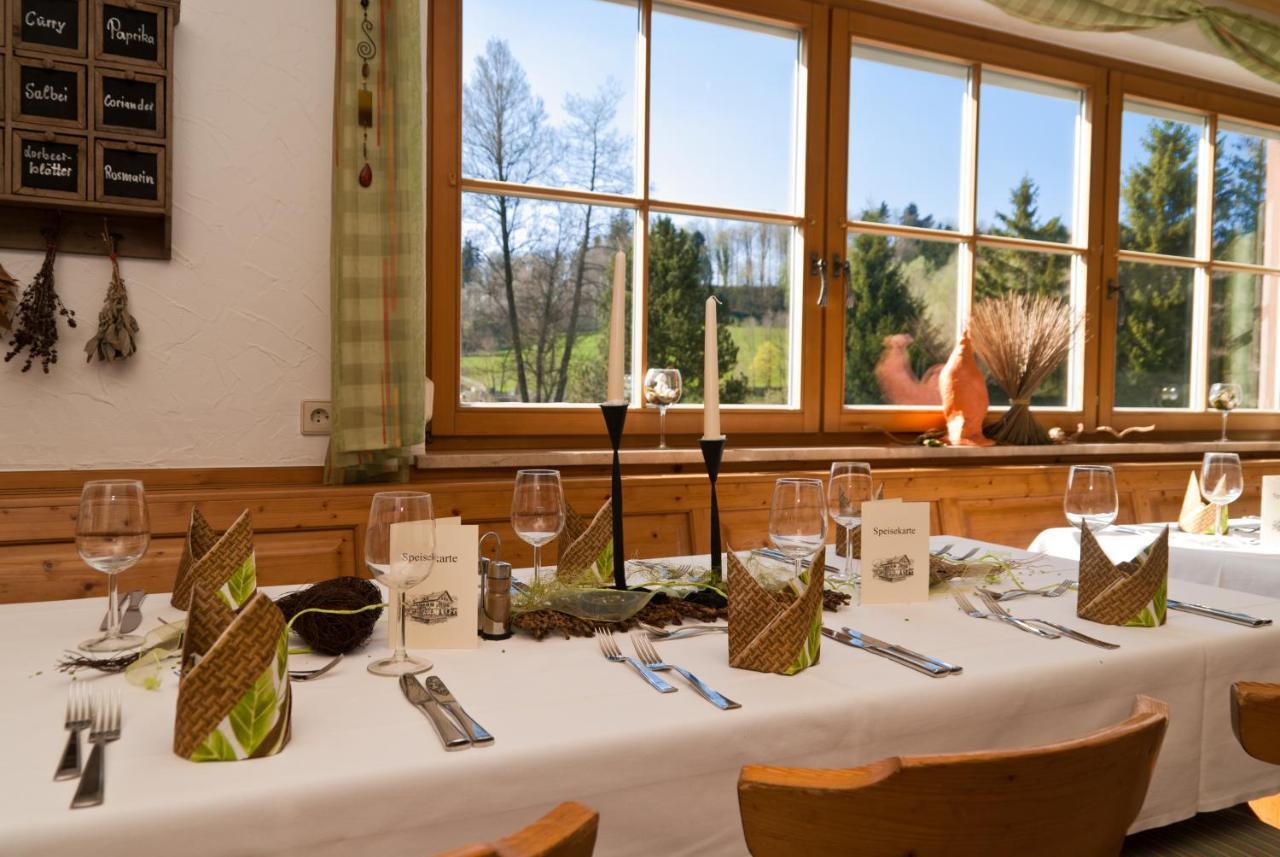 Traditions-Gasthaus Bayrischer Hof Leutkirch im Allgäu エクステリア 写真